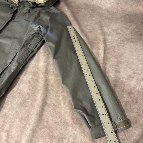 Patagonia Torrentshell Rain/Wind Jacket Women Medium Gray H2No Hooded - Picture 8 of 10